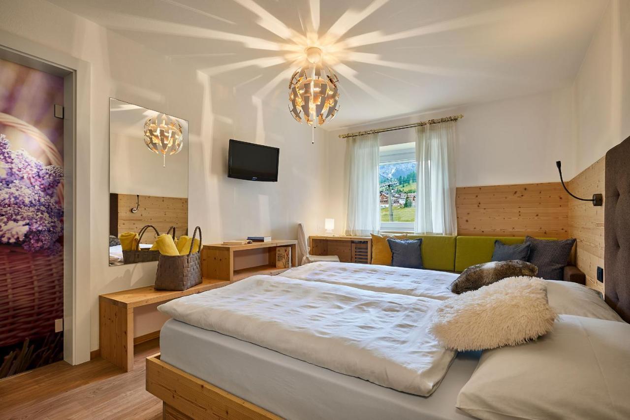 Alpin Relais B&B Villa Melisse Colfosco Bagian luar foto